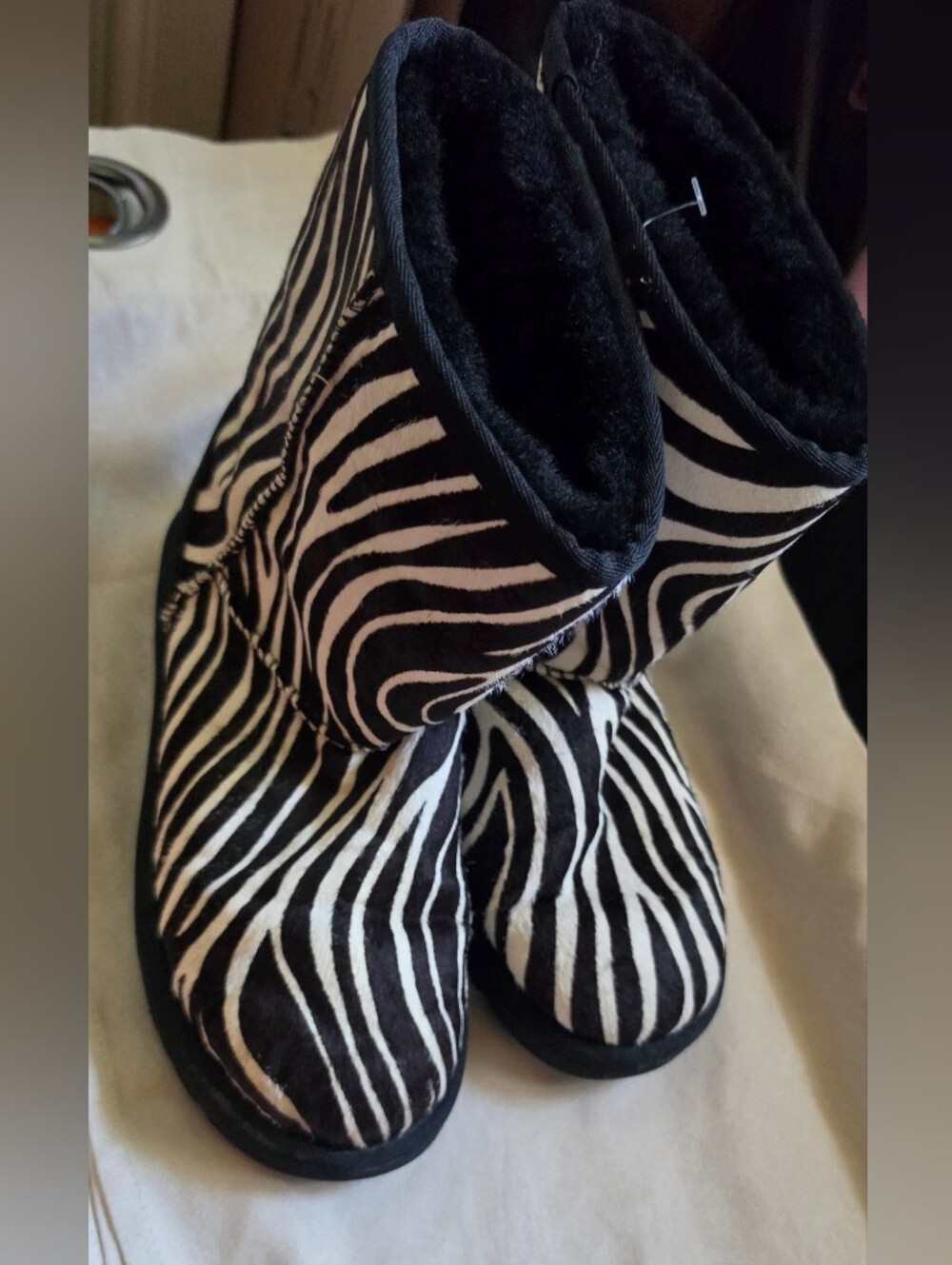 💥 UGG 1002790 Classic Short Black/White Zebra Genuine Exotic Calf Hair Boot